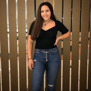 Meet your Posher, Mara